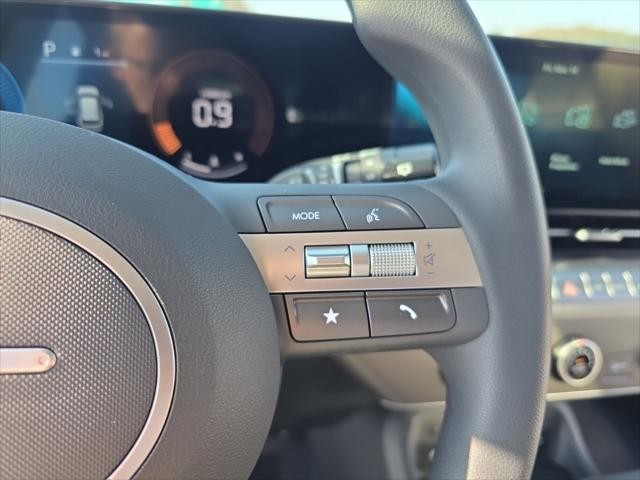 Hyundai Kona Vehicle Full-screen Gallery Image 16