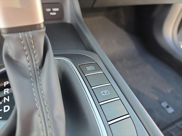 Hyundai Kona Vehicle Full-screen Gallery Image 25