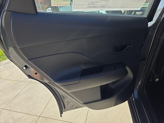 Hyundai Kona Vehicle Full-screen Gallery Image 30