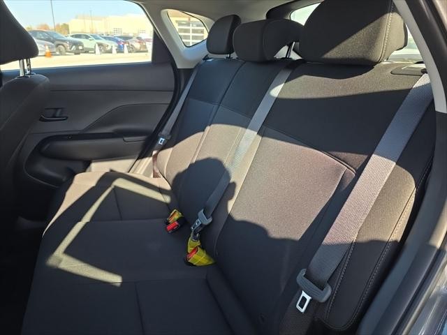 Hyundai Kona Vehicle Full-screen Gallery Image 32