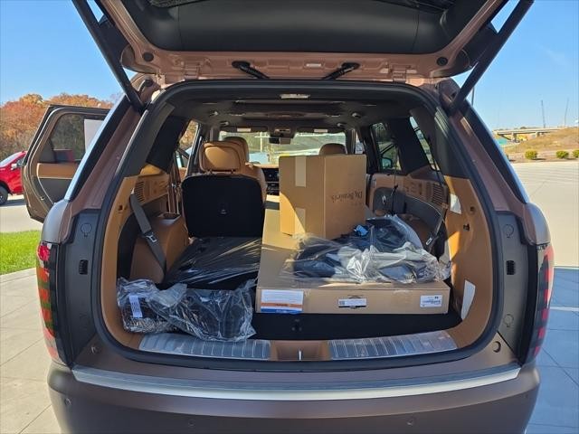 Hyundai Palisade Vehicle Full-screen Gallery Image 9