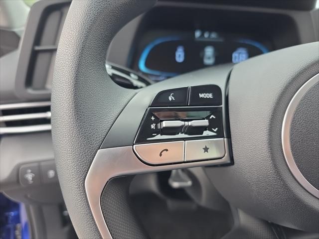 Hyundai Elantra Vehicle Full-screen Gallery Image 15