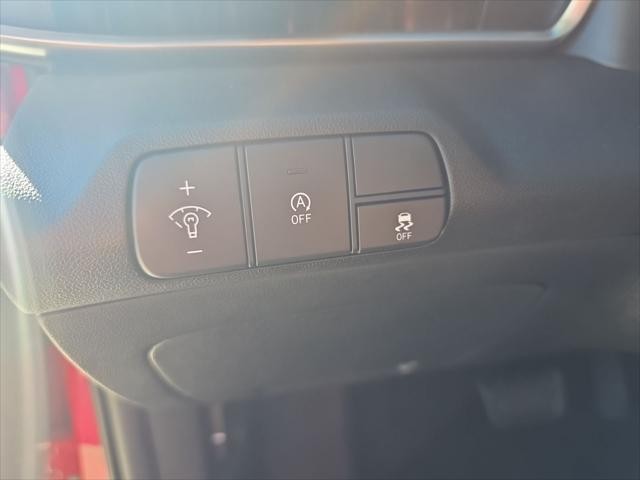 Hyundai Elantra Vehicle Full-screen Gallery Image 12