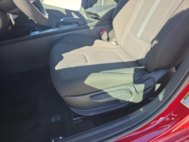 Hyundai Elantra Vehicle Full-screen Gallery Image 27