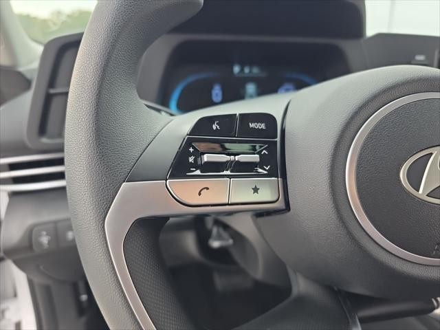 Hyundai Elantra Vehicle Full-screen Gallery Image 15