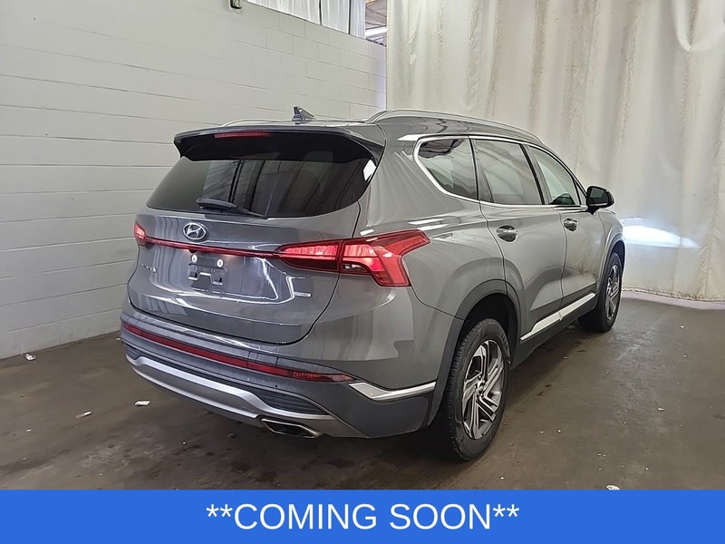 Hyundai Santa Fe Vehicle Image 02