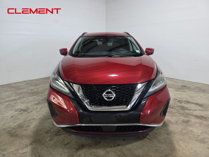 Nissan Murano Vehicle Image 02