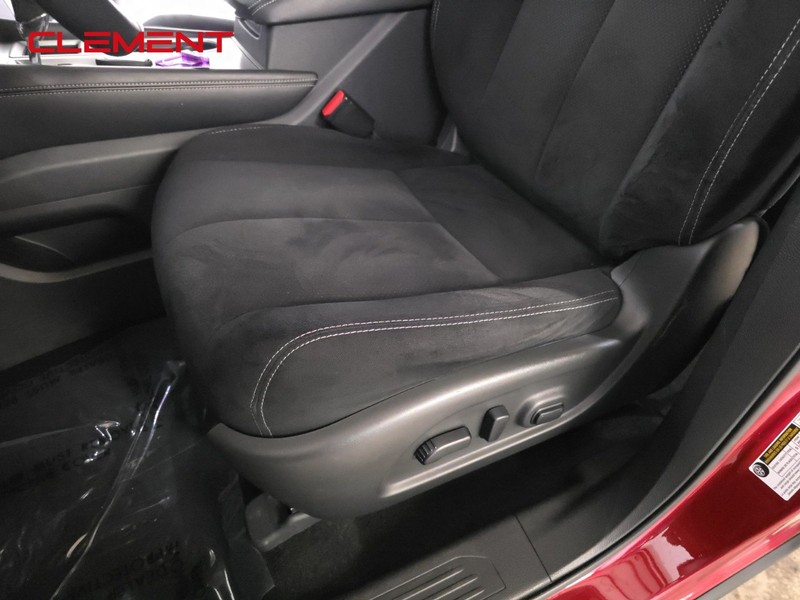 Nissan Murano Vehicle Image 22