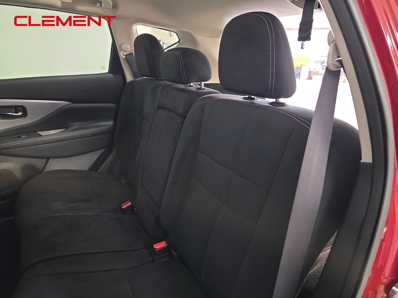 Nissan Murano Vehicle Image 26