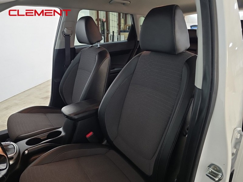 Kia Seltos Vehicle Image 24