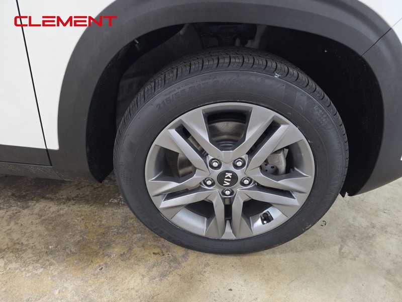 Kia Seltos Vehicle Image 32