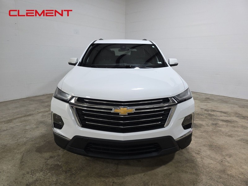 Chevrolet Traverse Vehicle Image 02
