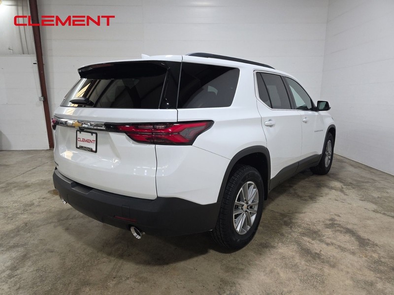 Chevrolet Traverse Vehicle Image 06