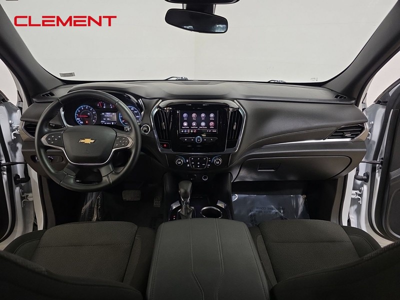 Chevrolet Traverse Vehicle Image 10