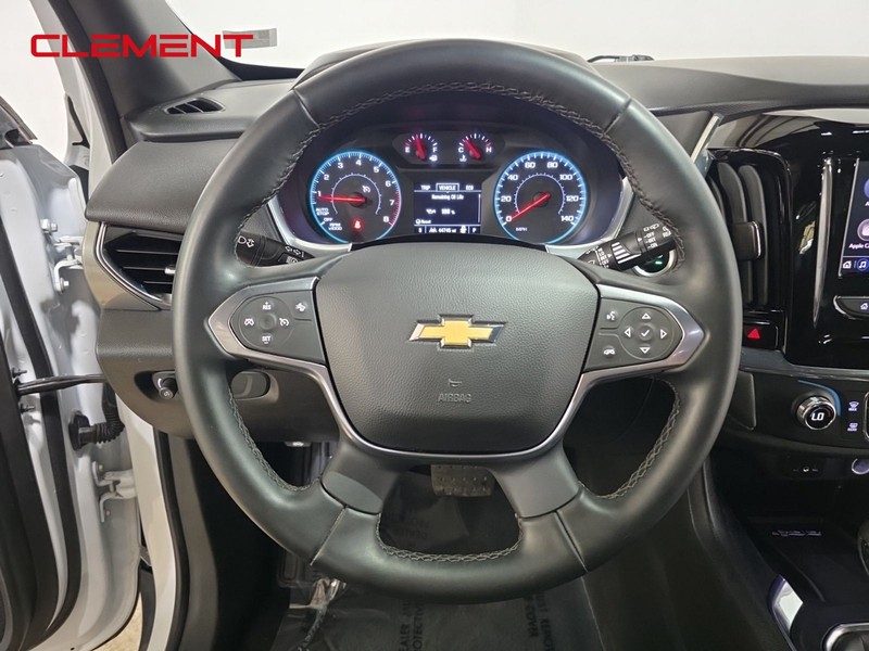 Chevrolet Traverse Vehicle Image 12