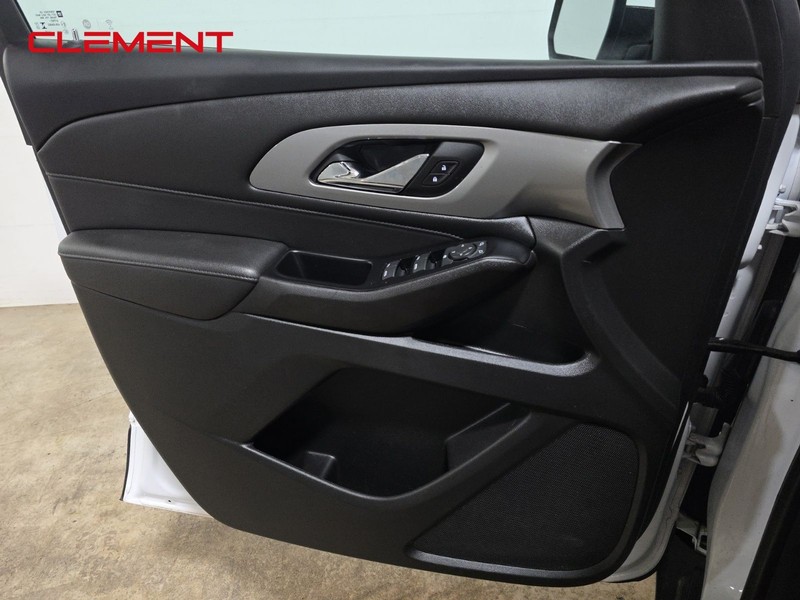 Chevrolet Traverse Vehicle Image 22