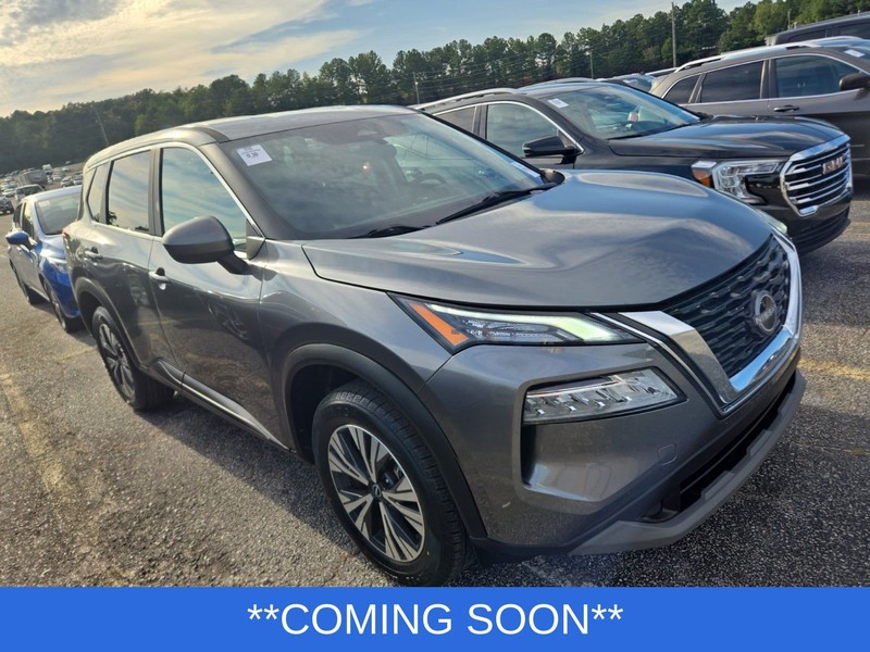 Nissan Rogue Vehicle Image 02