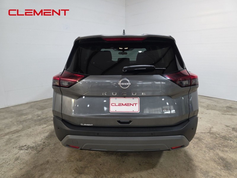 Nissan Rogue Vehicle Image 07