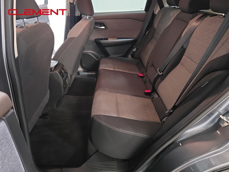 Nissan Rogue Vehicle Image 27