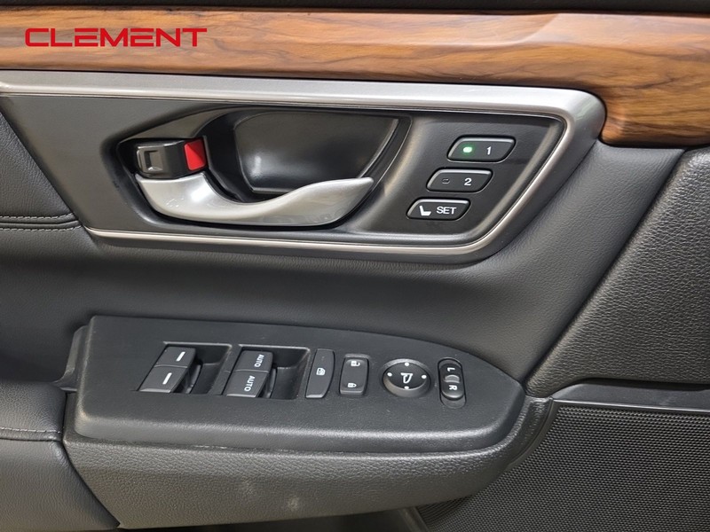 Honda CR-V Vehicle Image 24