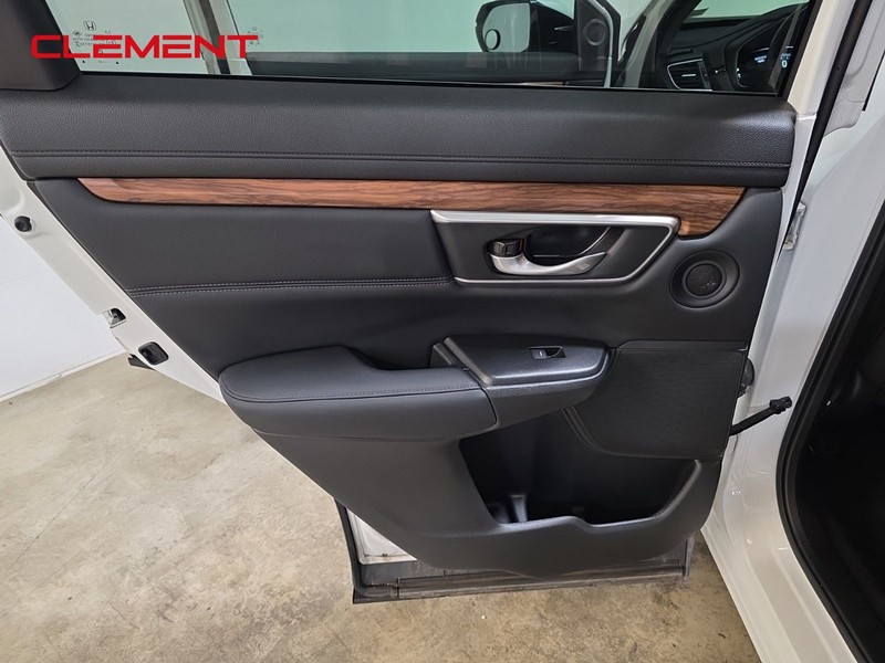 Honda CR-V Vehicle Image 28