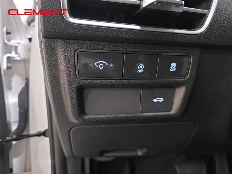 Hyundai Sonata Vehicle Image 10