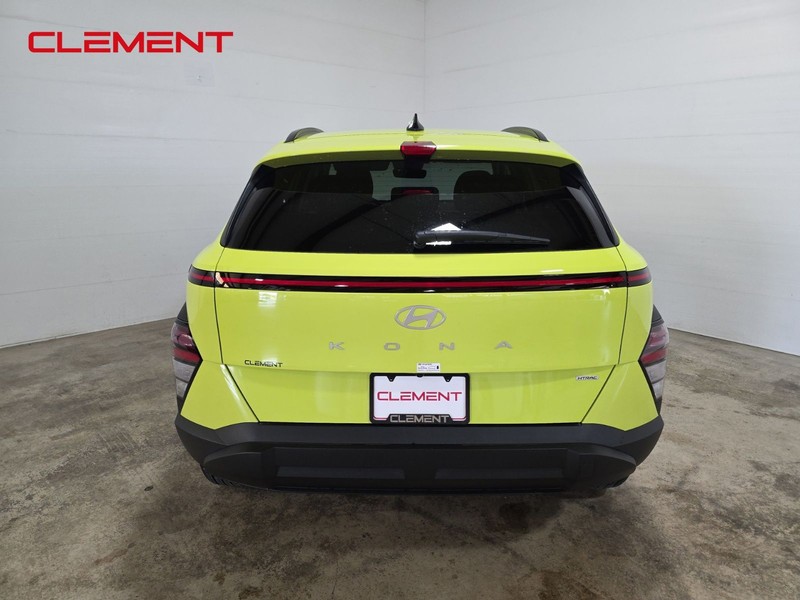 Hyundai Kona Vehicle Image 07