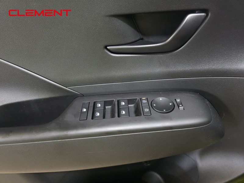 Hyundai Kona Vehicle Image 23