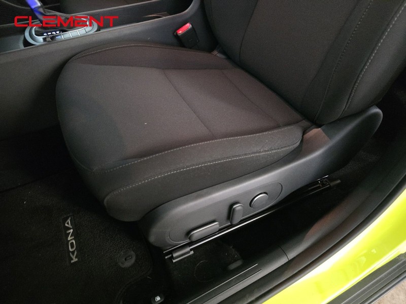 Hyundai Kona Vehicle Image 25