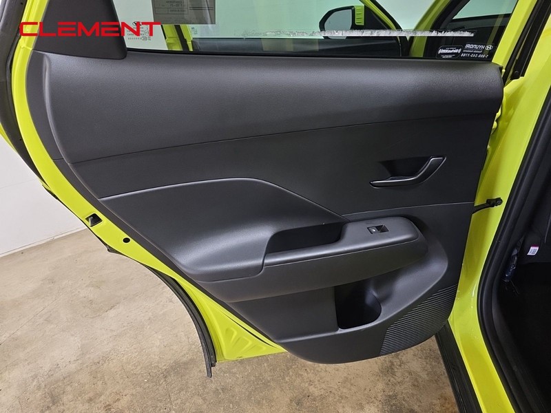 Hyundai Kona Vehicle Image 27