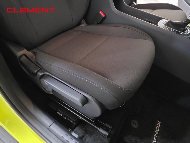 Hyundai Kona Vehicle Image 30