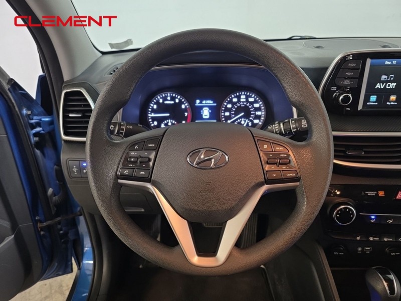 Hyundai Tucson Vehicle Image 11