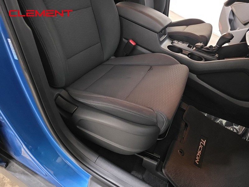 Hyundai Tucson Vehicle Image 28