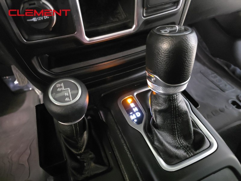 Jeep Wrangler Unlimited Vehicle Image 19