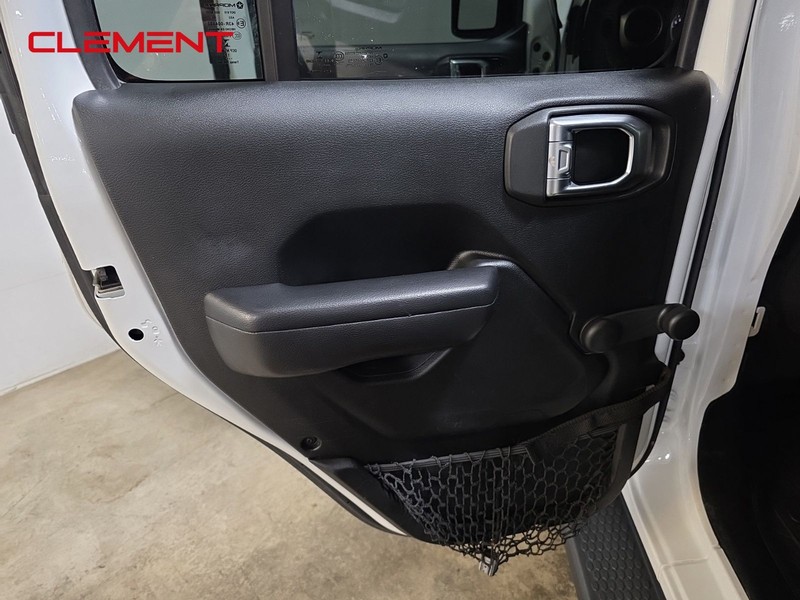 Jeep Wrangler Unlimited Vehicle Image 24