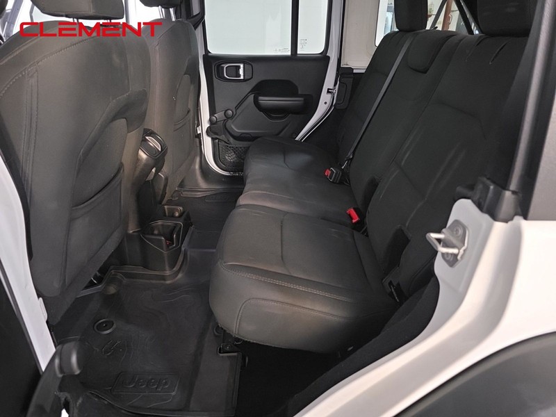 Jeep Wrangler Unlimited Vehicle Image 25