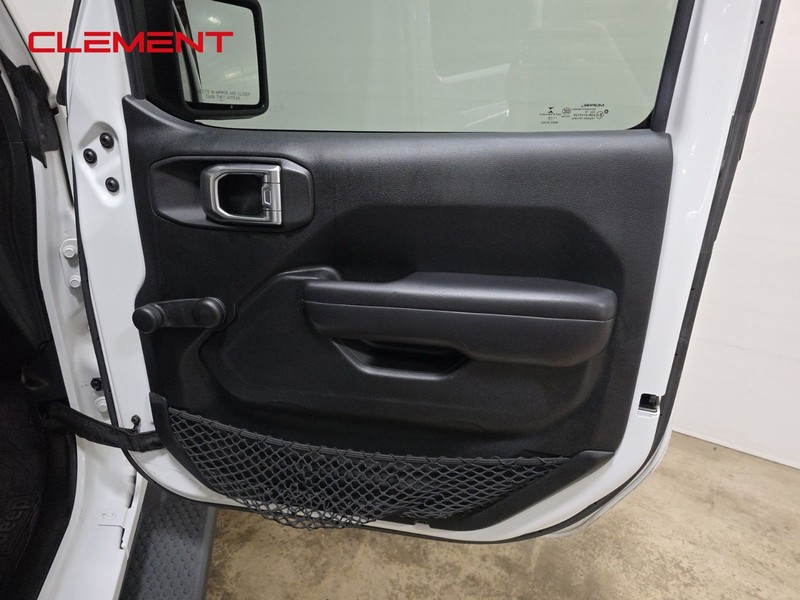 Jeep Wrangler Unlimited Vehicle Image 29