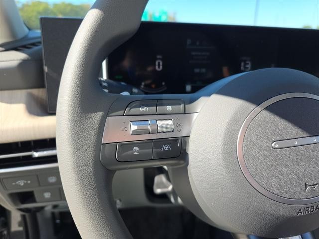 Hyundai Sonata Hybrid Vehicle Full-screen Gallery Image 12