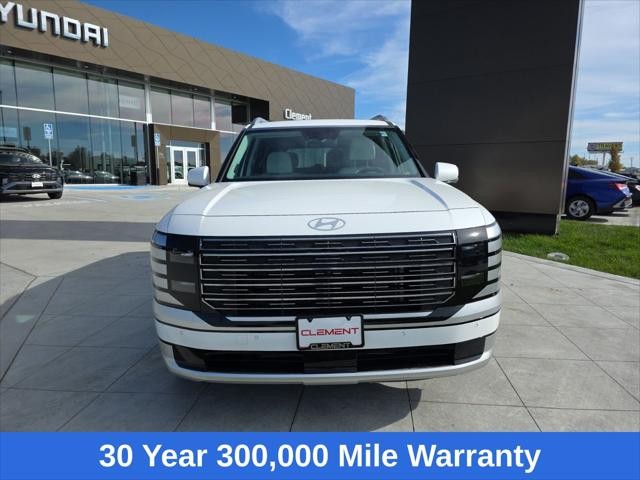 Hyundai Palisade Vehicle Full-screen Gallery Image 2