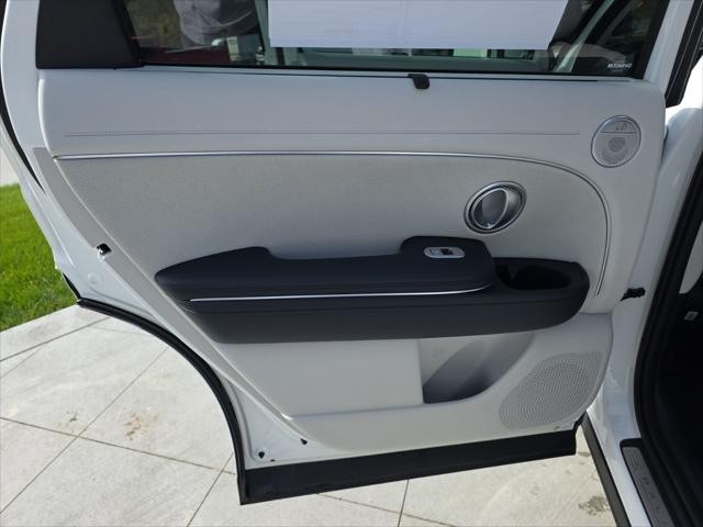 Hyundai Palisade Vehicle Full-screen Gallery Image 30