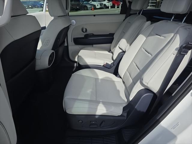 Hyundai Palisade Vehicle Full-screen Gallery Image 31