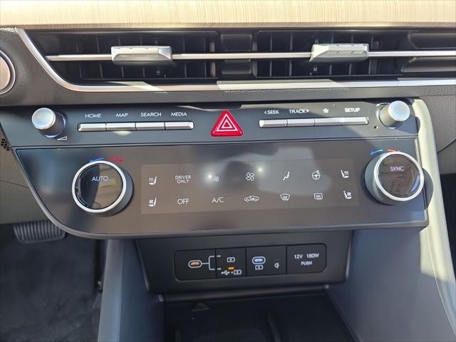 Hyundai Sonata Hybrid Vehicle Full-screen Gallery Image 22