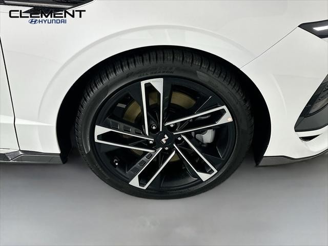 Hyundai Sonata Vehicle Full-screen Gallery Image 33