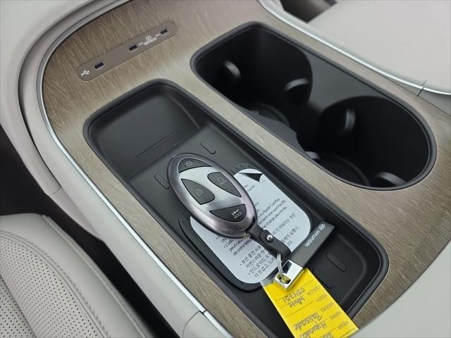 Hyundai Palisade Vehicle Full-screen Gallery Image 23