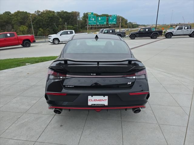 Hyundai Elantra N Vehicle Full-screen Gallery Image 7