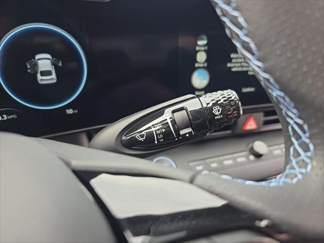 Hyundai Elantra N Vehicle Full-screen Gallery Image 17