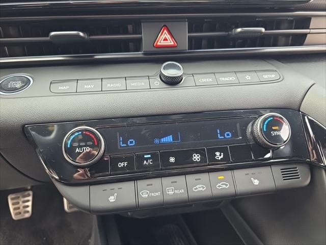 Hyundai Elantra N Vehicle Full-screen Gallery Image 22