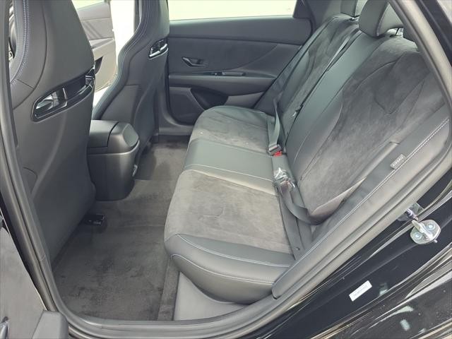 Hyundai Elantra N Vehicle Full-screen Gallery Image 33