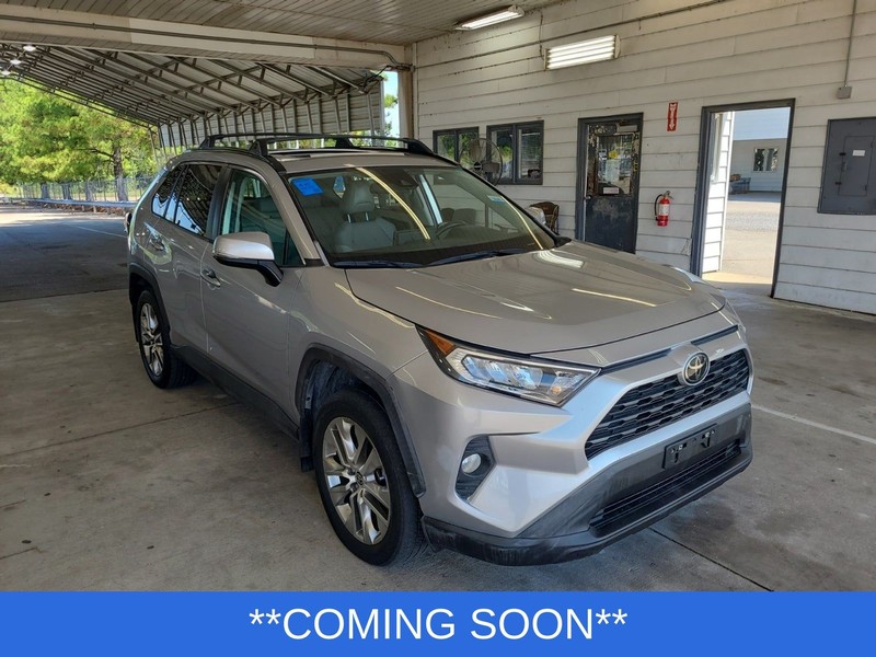 Toyota RAV4 Vehicle Image 02