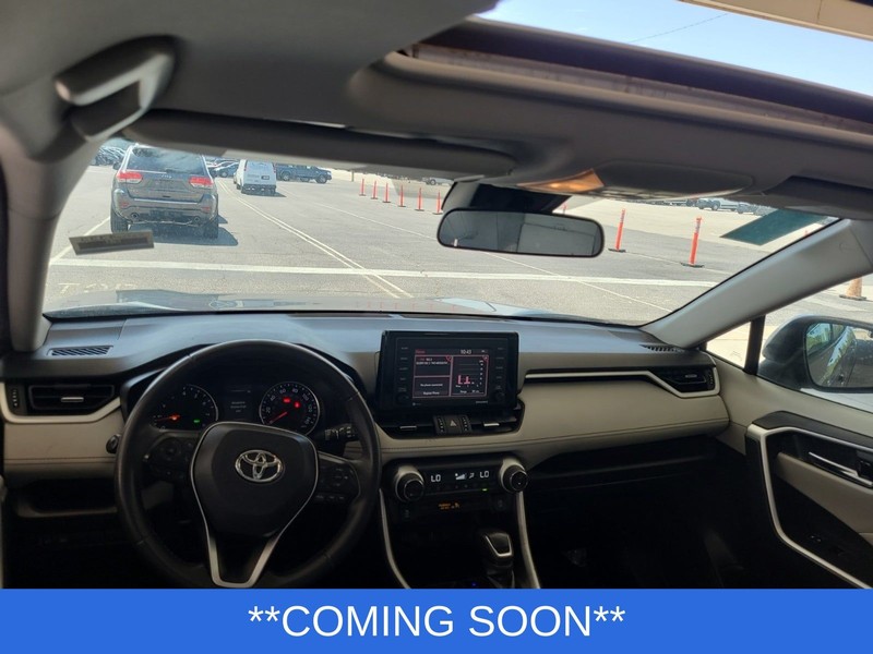 Toyota RAV4 Vehicle Image 03